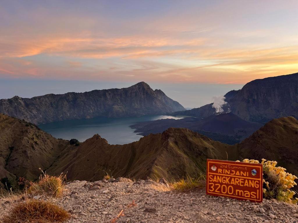 Girang Rinjani Bungalows 테테바투 외부 사진