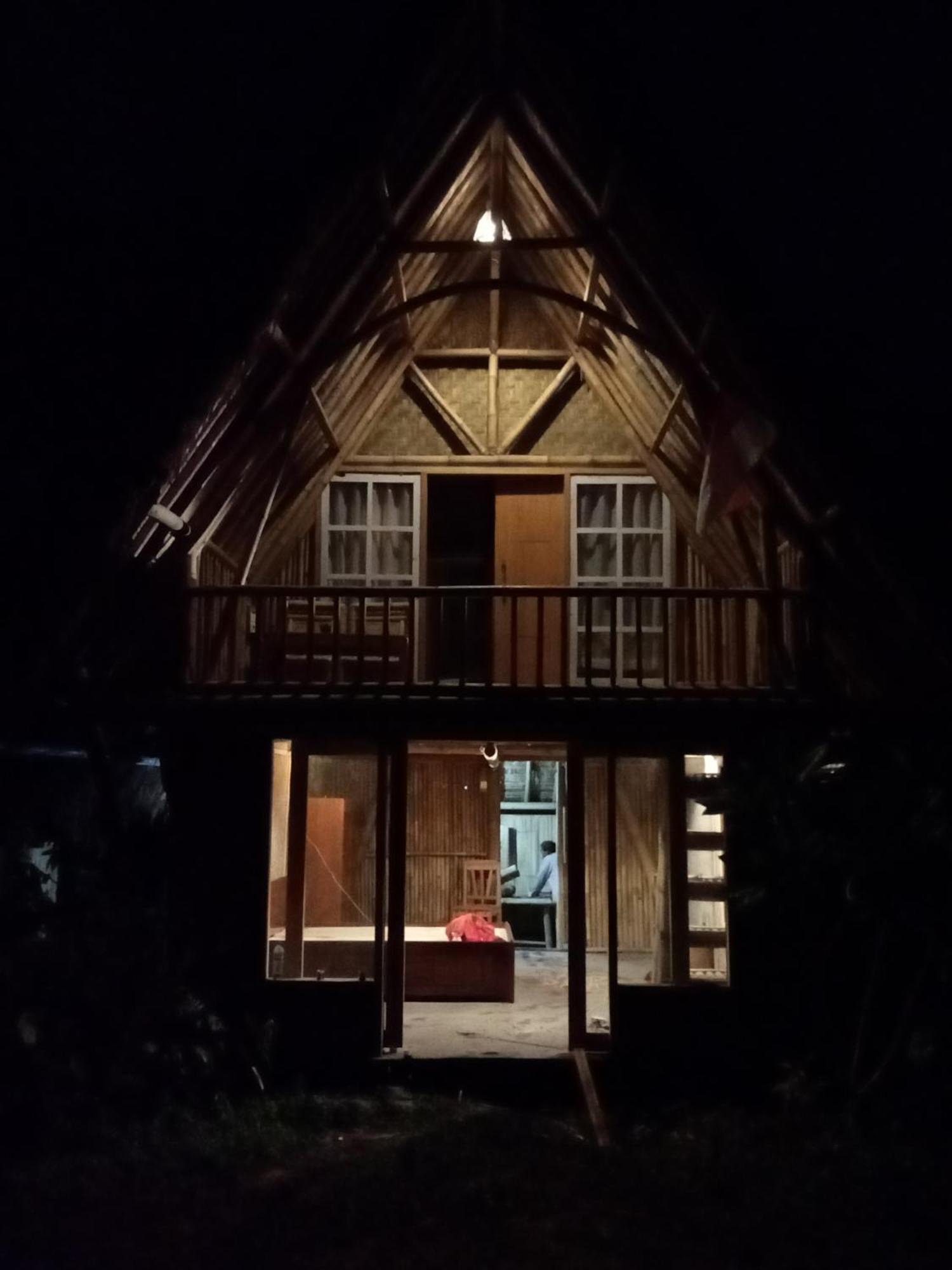Girang Rinjani Bungalows 테테바투 객실 사진