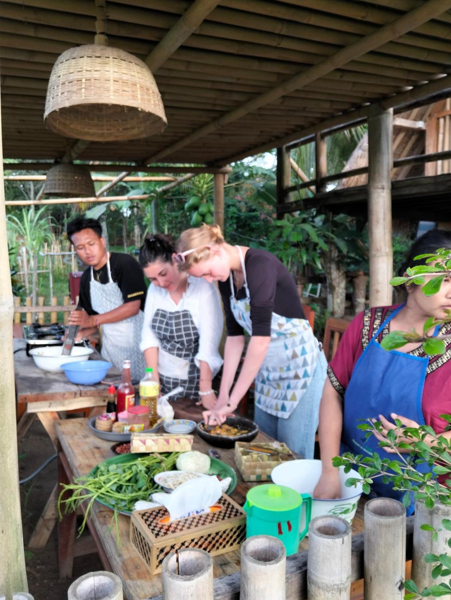 Girang Rinjani Bungalows 테테바투 외부 사진