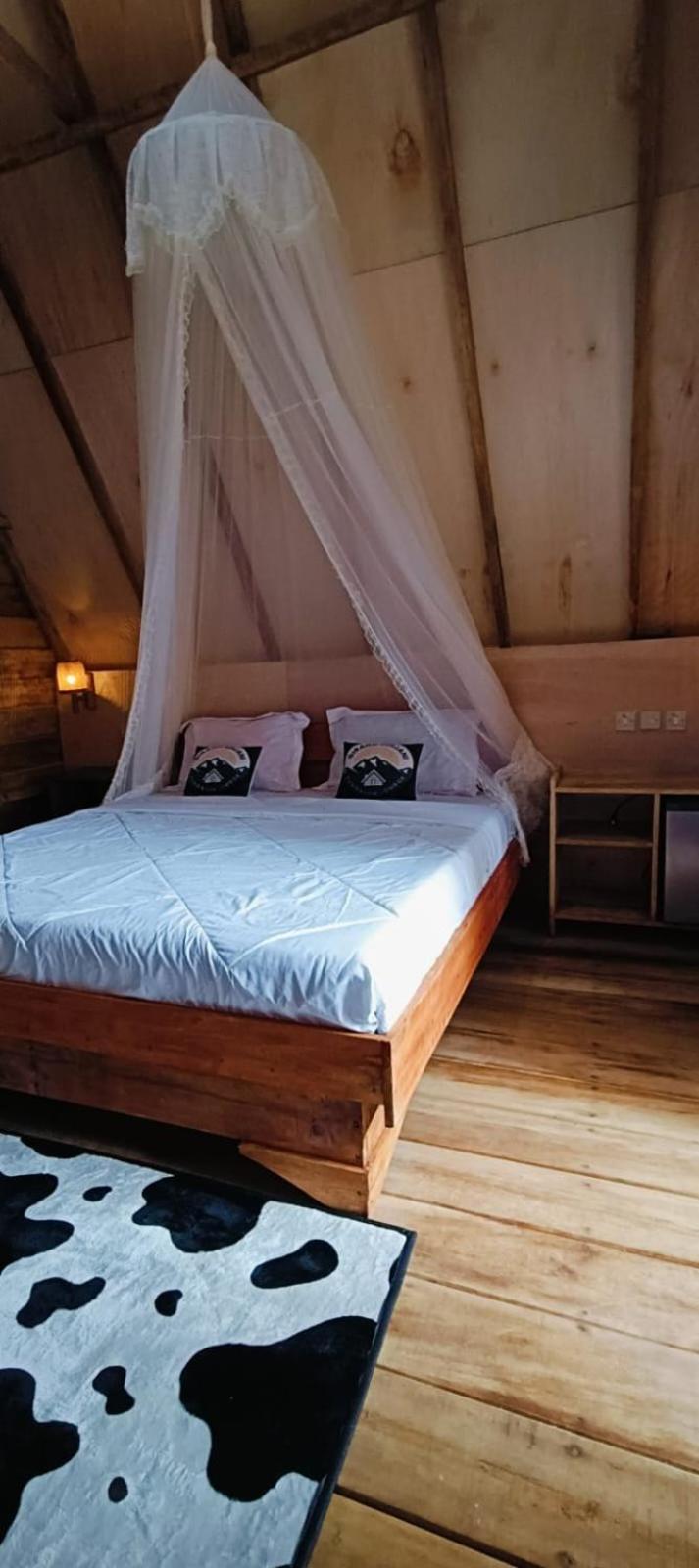 Girang Rinjani Bungalows 테테바투 외부 사진
